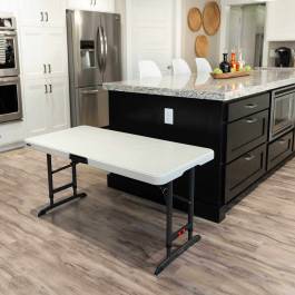 Table pliante polyéthylène blanche  122 x 61 x 61 / 74 / 86.4 cm nesting- Lifetime