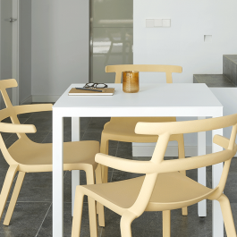 Table Barcino 90x90 cm designed by Joan Gaspar blanche design