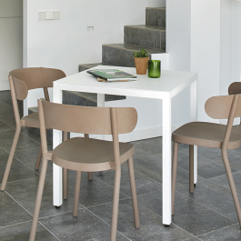 Table Barcino 90x90 cm designed by Joan Gaspar blanche CHR