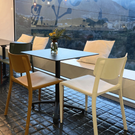 Table Kos carrée 60x60cm - Ezpeleta restaurant tendance