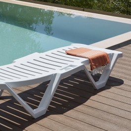 Chaise longue empilable Master