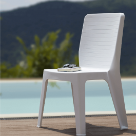 Chaise empilable Iris en polypropylène